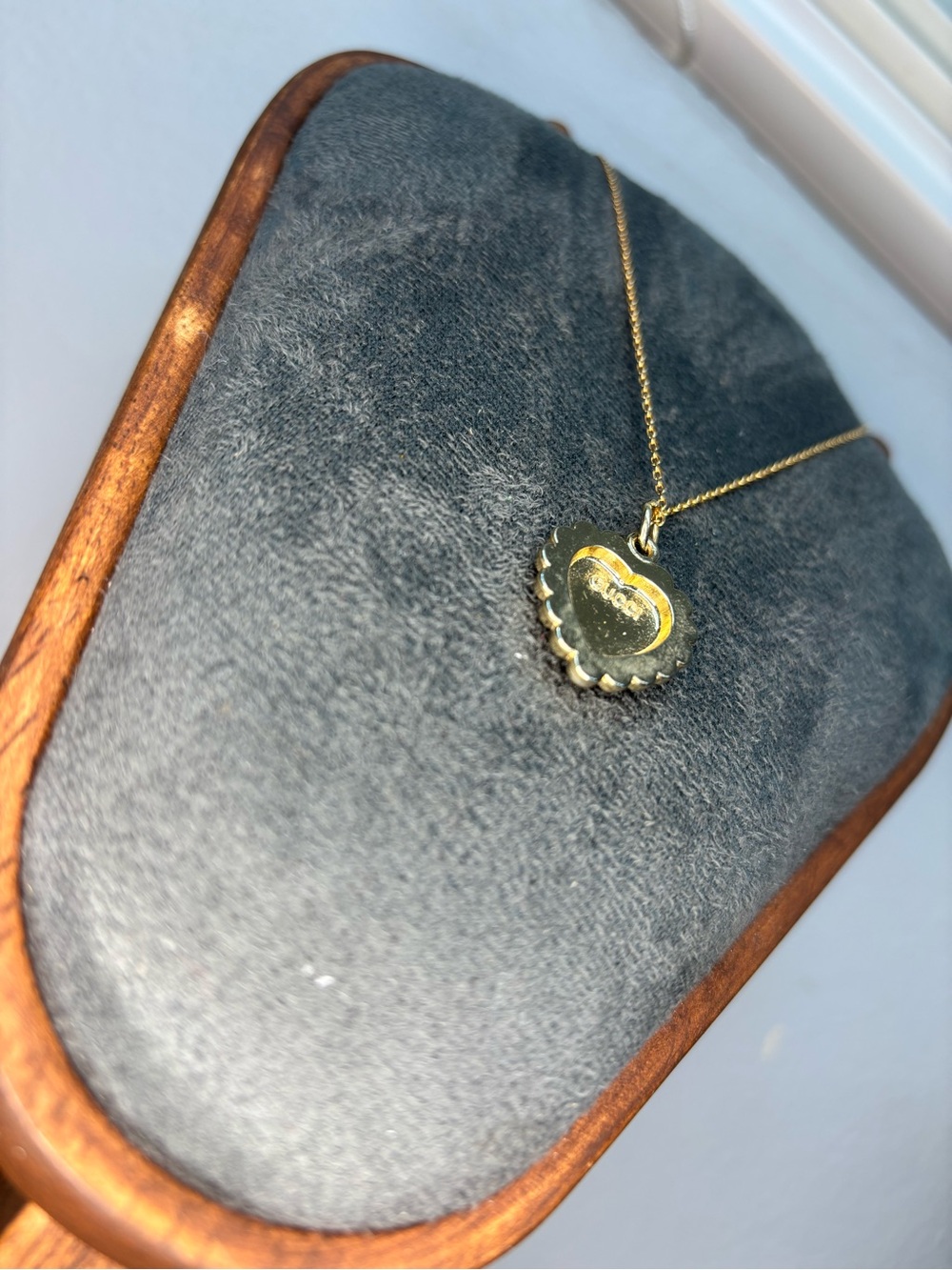 Gucci Gold & Crystal GG Heart Pendant Necklace - Picture 10 of 11